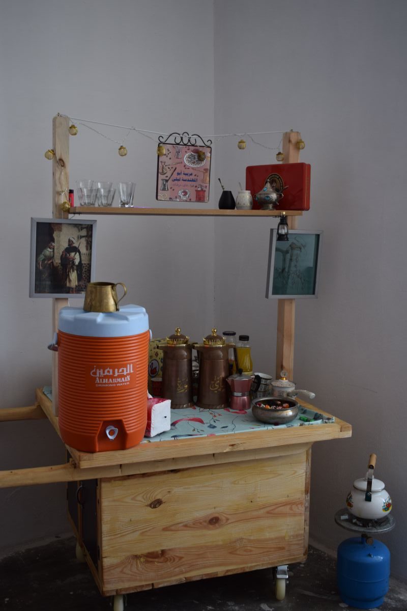 صورة البوفيه في منظمة ميتامورفوسيس عبارة عن عربية متحولة